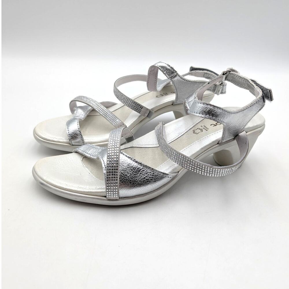 Naot Innovate Rhinestone Strappy Sandals Women's Silver Leather Size US7 EU38